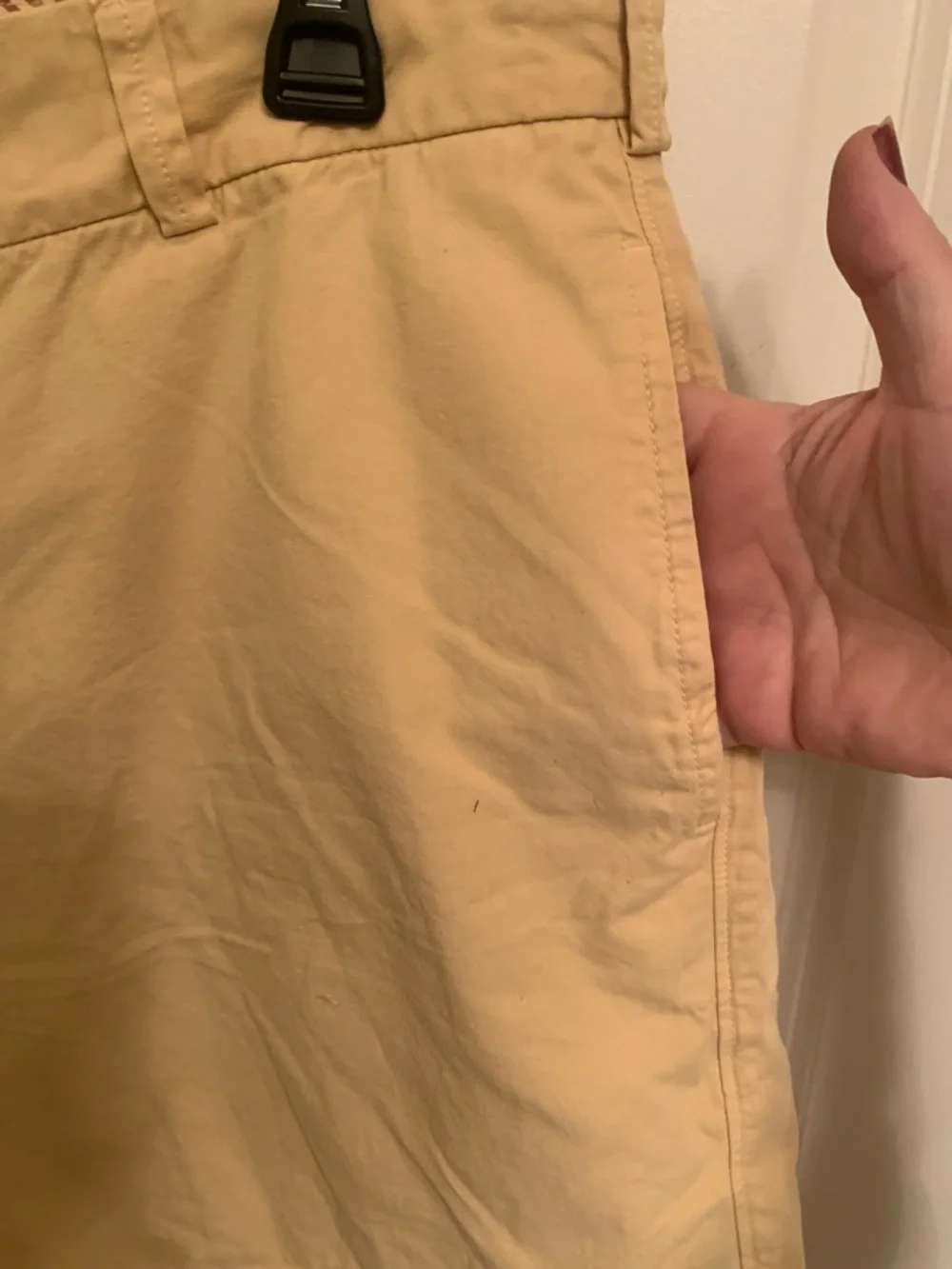 Southern Proper Men's Light Tan Flat-Front Cotton Shorts